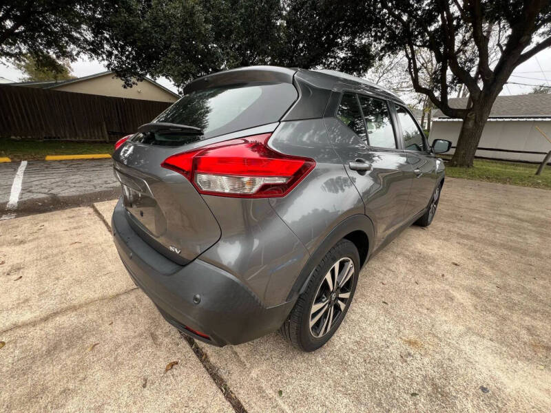 2020 Nissan Kicks SV
