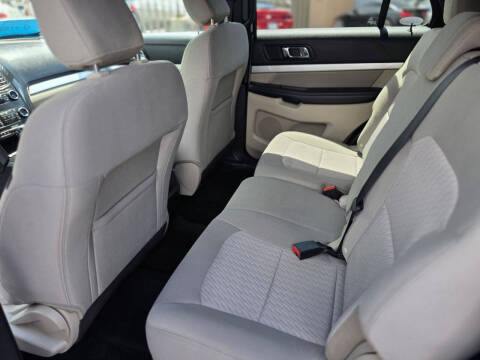 2018 Ford Explorer