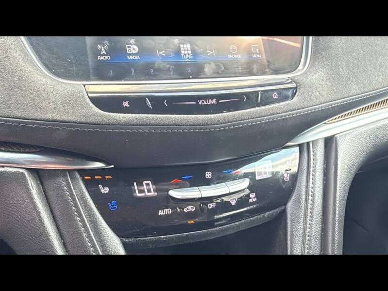 2017 Cadillac XT5 Platinum