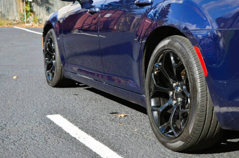 2016 Chrysler 300 S Alloy Edition