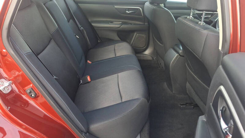 2016 Nissan Altima 2.5 SR