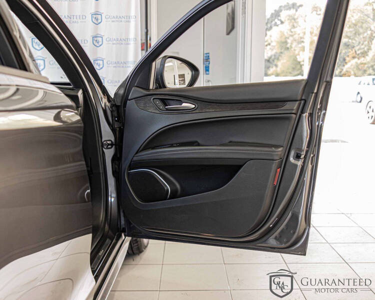 2022 Alfa Romeo Stelvio Sprint