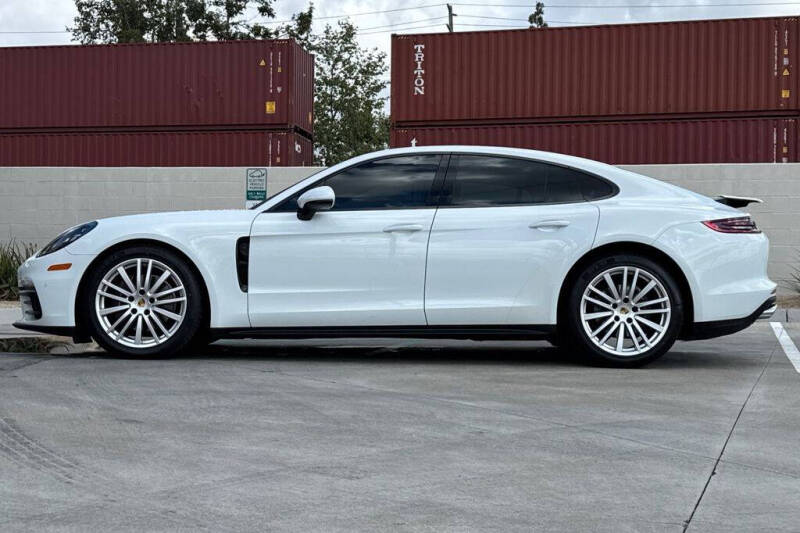 2020 Porsche Panamera