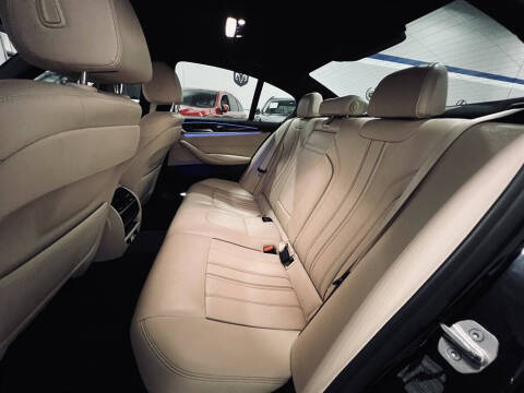 2018 BMW 5 Series 530i