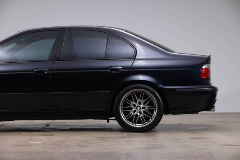 2003 BMW M5