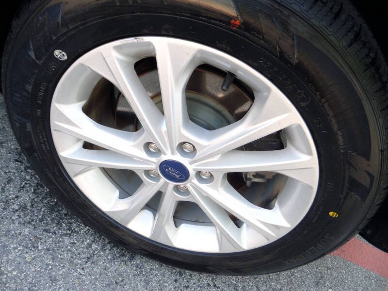 2018 Ford Escape SE - Photo 12