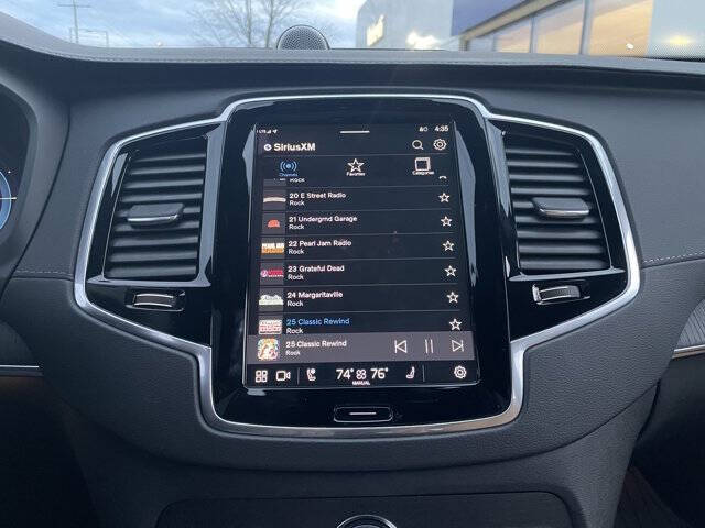 2023 Volvo XC90 Recharge T8 Ultimate Bright Theme 7P