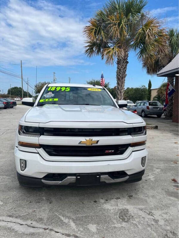 Used 2016 Chevrolet Silverado 1500 LT with VIN 3GCUKREC0GG312439 for sale in Wilmington, NC