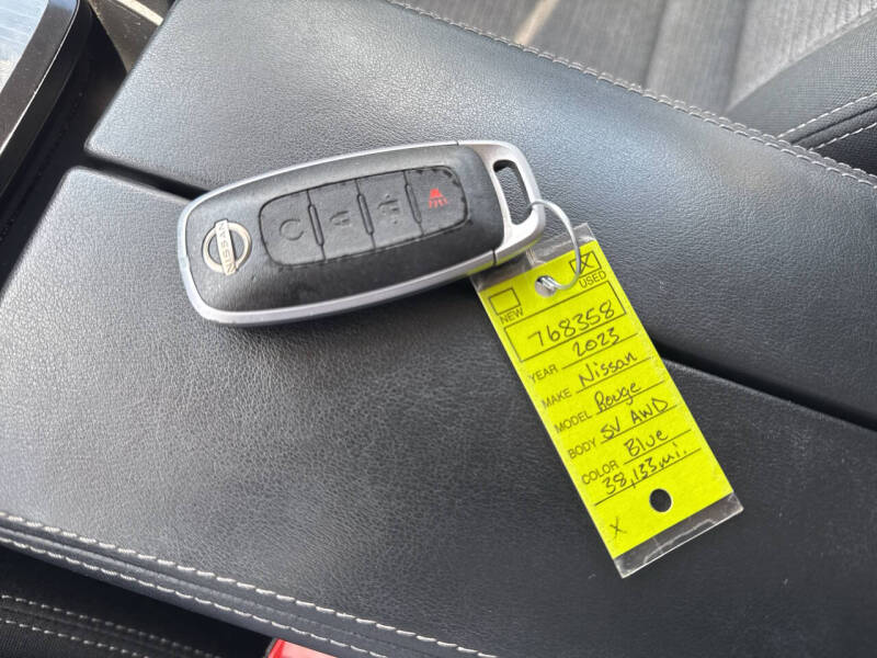 2023 Nissan Rogue SV