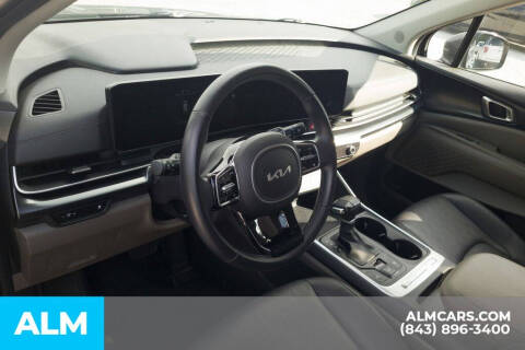 2025 Kia Carnival LXS
