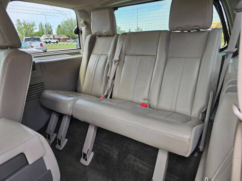 2017 Lincoln Navigator Select