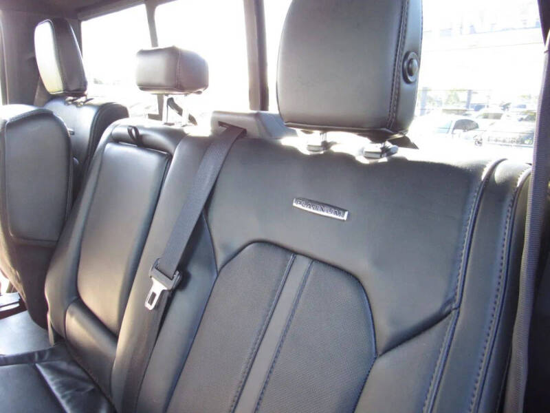 2017 Ford F-150 Platinum