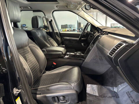 2017 Land Rover Discovery First Edition