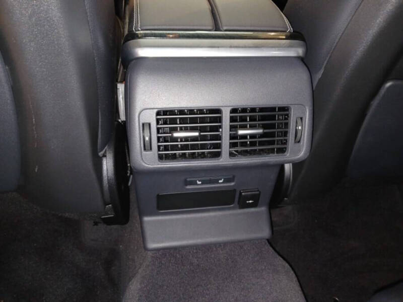 2022 Land Rover Range Rover Velar P250 R-Dynamic S