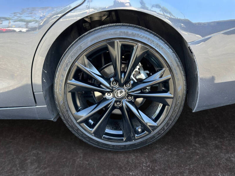 2024 Lexus ES 300h
