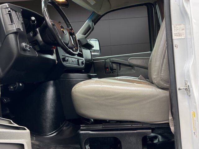 2021 Chevrolet Express 3500