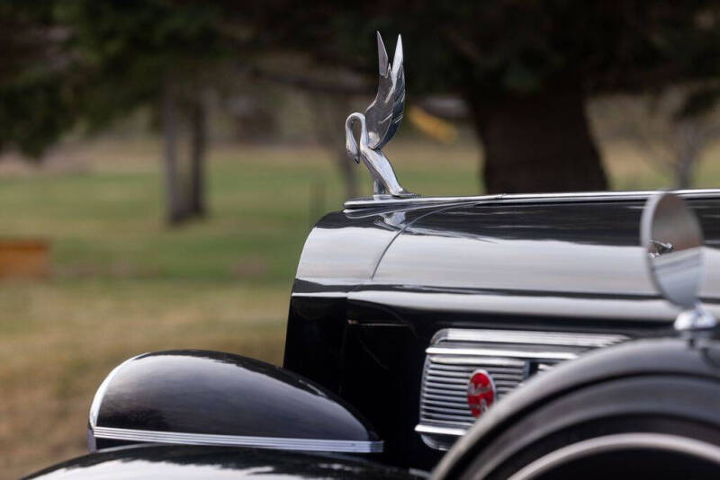 1939 Packard Super 8