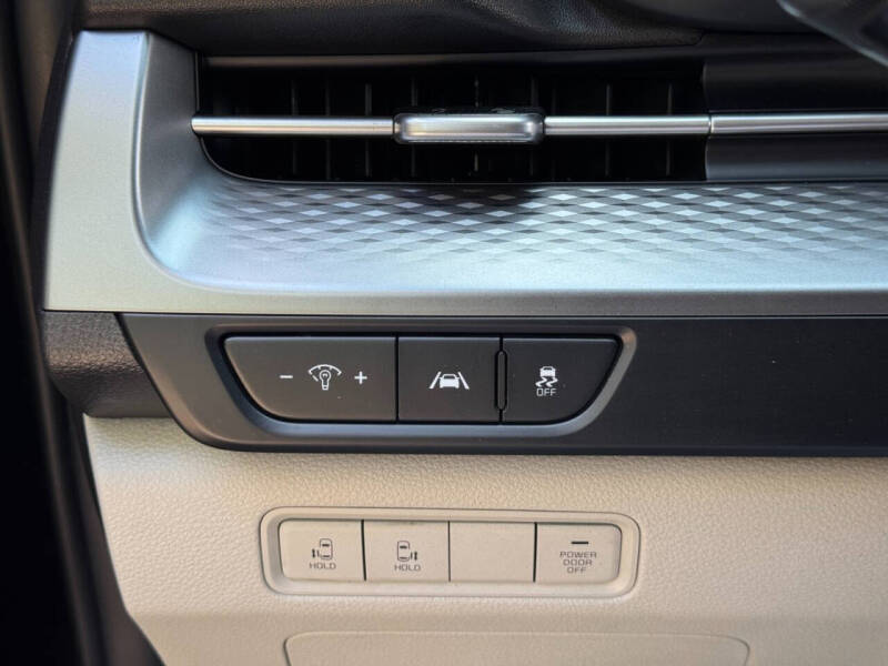 2023 Kia Carnival