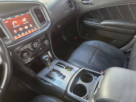 2014 Dodge Charger R/T Plus