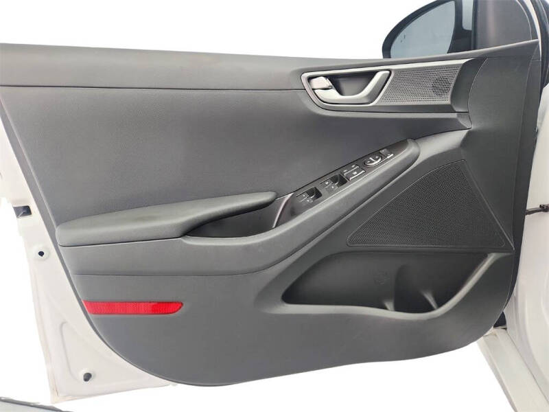 2020 Hyundai Ioniq Hybrid SE