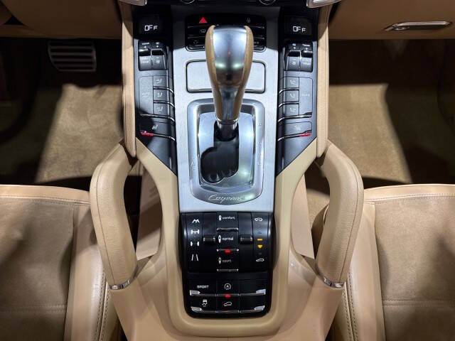 2013 Porsche Cayenne GTS