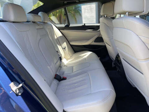 2022 BMW 5 Series 530e