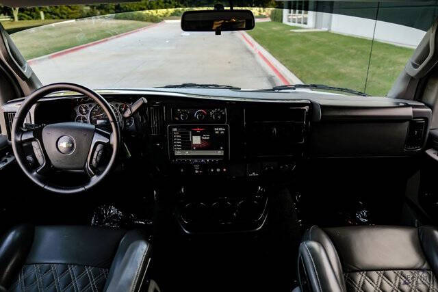 2023 Chevrolet Express 2500