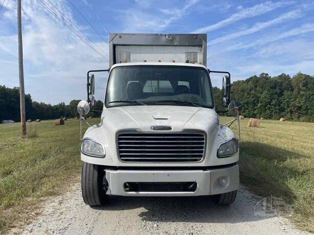 2014 Freightliner M2 106