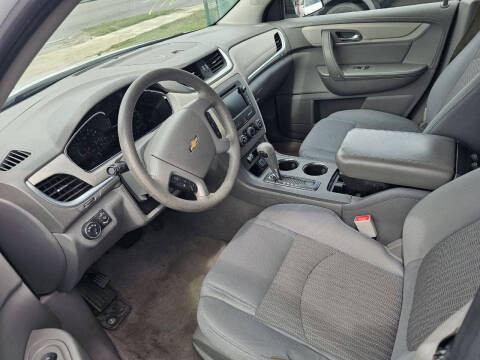 2017 Chevrolet Traverse LS