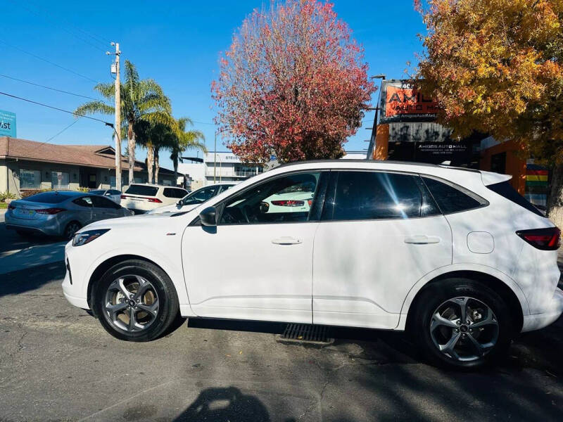 2023 Ford Escape ST-Line