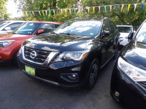 2017 Nissan Pathfinder SV