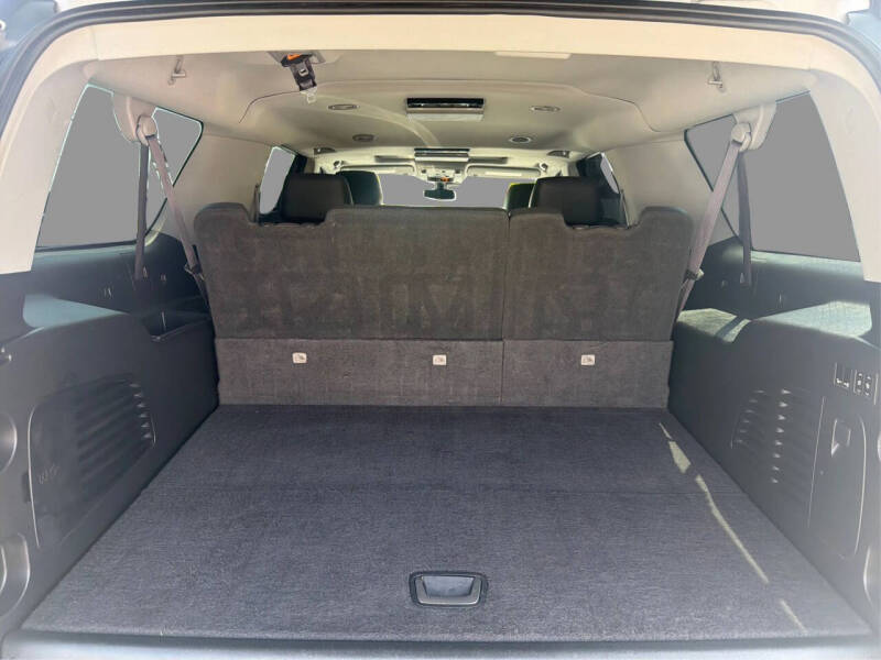 2017 Cadillac Escalade ESV Luxury