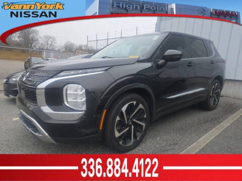 2022 Mitsubishi Outlander ES