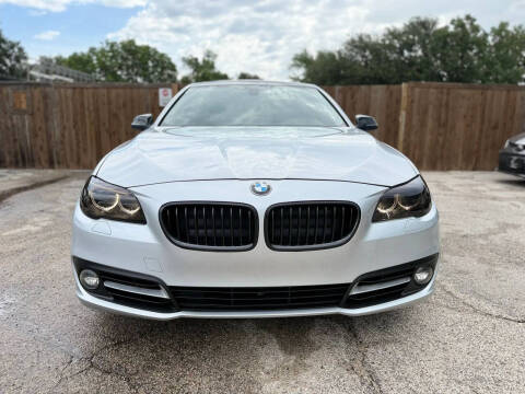 2015 BMW 5 Series 528i
