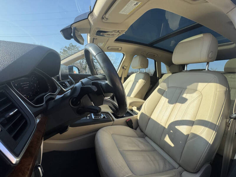 2018 Audi Q5 2.0T quattro Premium Plus