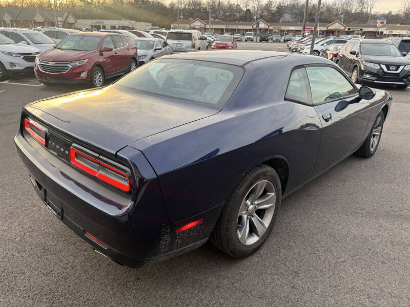 2016 Dodge Challenger SXT
