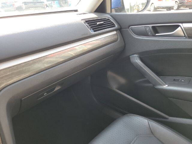 2016 Volkswagen Passat