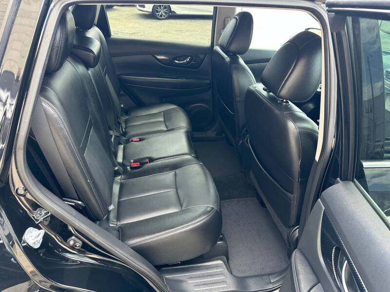 2017 Nissan Rogue SL