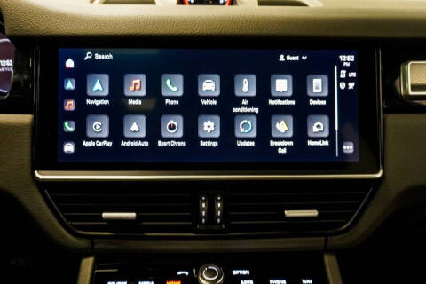 2023 Porsche Cayenne Coupe Platinum Edition