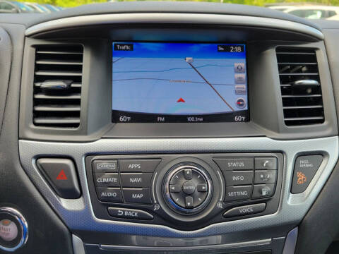 2018 Nissan Pathfinder SL