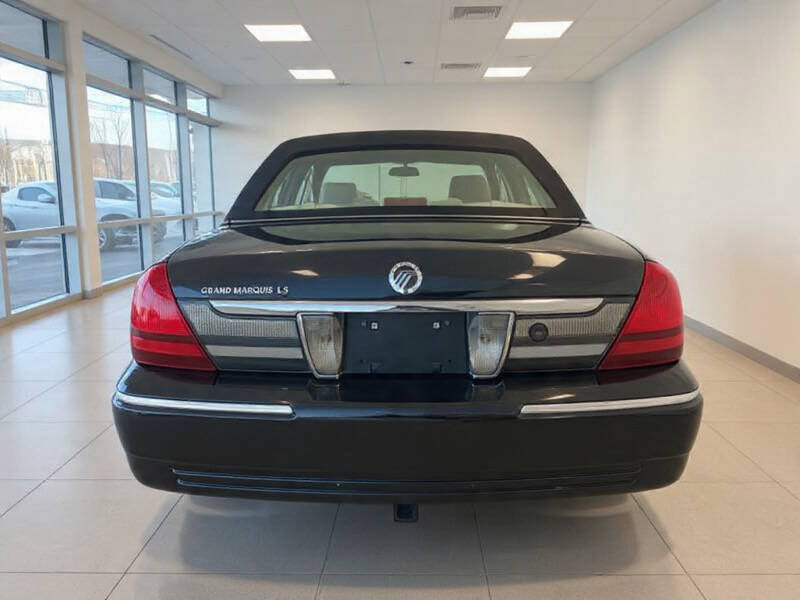 2010 Mercury Grand Marquis LS
