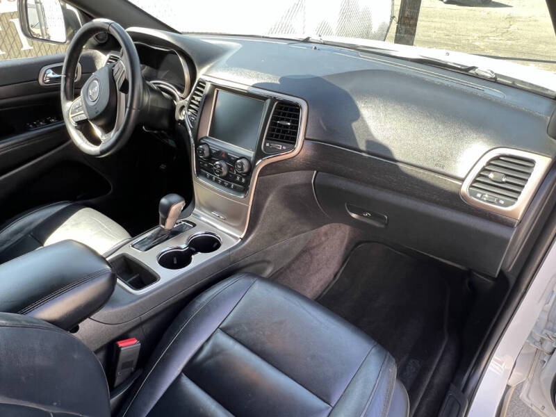 2016 Jeep Grand Cherokee Laredo