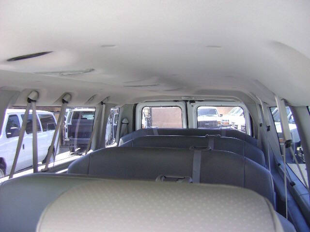 2009 Ford E-Series E-350 SD XL