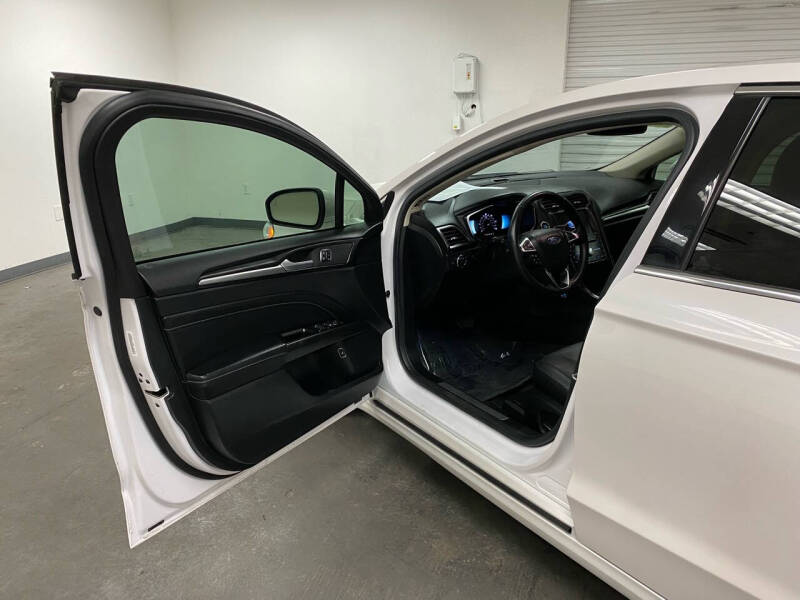 2019 Ford Fusion Energi Titanium