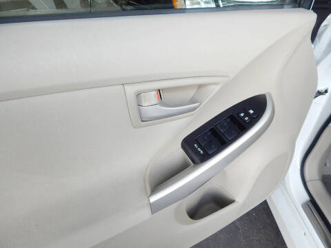 2011 Toyota Prius Two