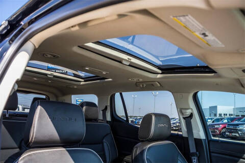 2023 GMC Acadia Denali