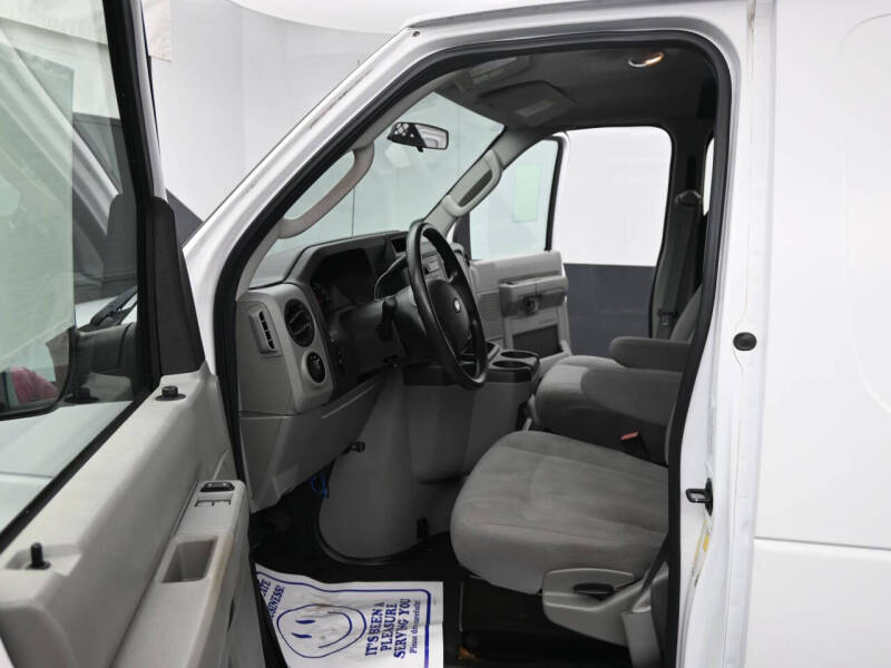 2014 Ford E-Series E-150