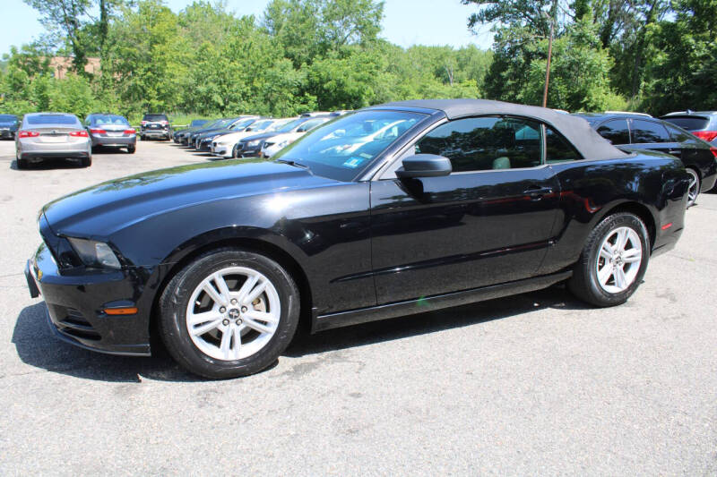 2014 Ford Mustang V6