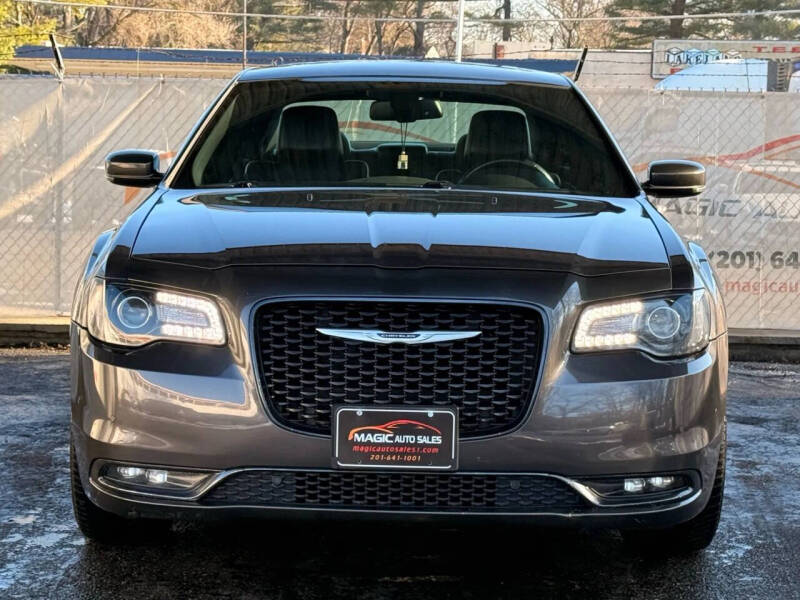 2016 Chrysler 300
