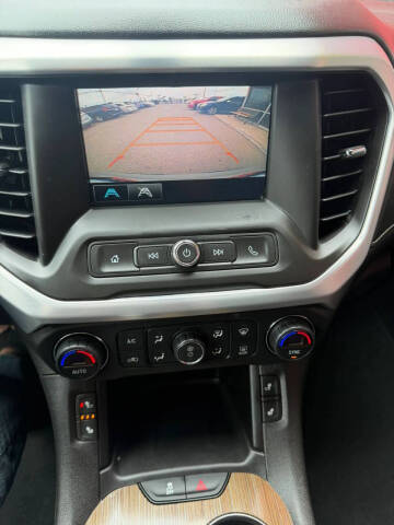 2017 GMC Acadia SLE-2